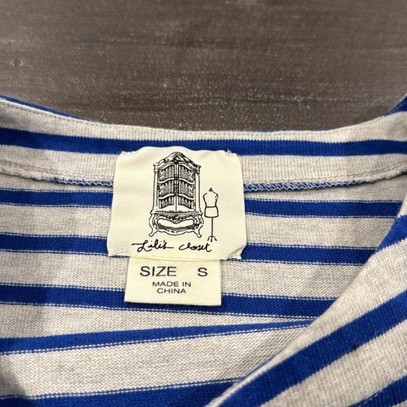 ANTHROPOLOGIE Lili's Closet Blue Striped Ruffle Flare Sleeve Navy Grey Top S - Picture 8 of 10